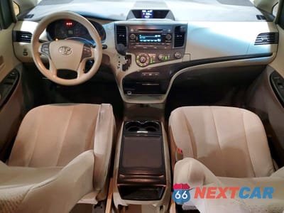 Zdjęcie 8 z 13 samochodu: 2012 TOYOTA SIENNA LE VIN:5TDKK3DC9CS191945 - miniatura