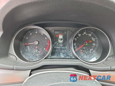 Zdjęcie 9 z 12 samochodu: 2019 VOLKSWAGEN PASSAT WOLFSBURG VIN:1VWLA7A34KC004014 - miniatura