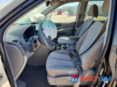 Zdjęcie 7 z 14 samochodu: 2012 KIA SEDONA LX VIN:KNDMG4C78C6488578 - miniatura