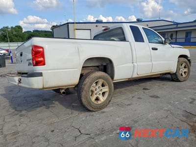 Trzecie zdjęcie samochodu z tyłu: 2011 DODGE DAKOTA SLT VIN:1D7RE3BK4BS522670 - miniatura