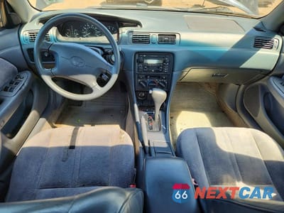 Zdjęcie 8 z 12 samochodu: 1998 TOYOTA CAMRY LE V6 VIN:4T1BF28K7WU053476 - miniatura