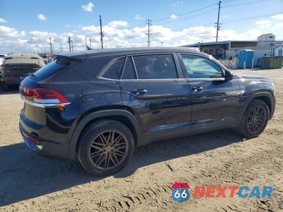 Trzecie zdjęcie samochodu z tyłu: 2023 VOLKSWAGEN ATLAS CROSS SPORT SE VIN:1V2WE2CA4PC212547 - miniatura