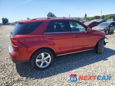 Trzecie zdjęcie samochodu z tyłu: 2018 MERCEDES-BENZ GLE 350 4MATIC VIN:4JGDA5HB2JB182433 - miniatura