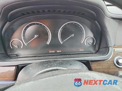 Zdjęcie 9 z 12 samochodu: 2012 BMW 750 XI VIN:WBAKC6C57CC396275 - miniatura