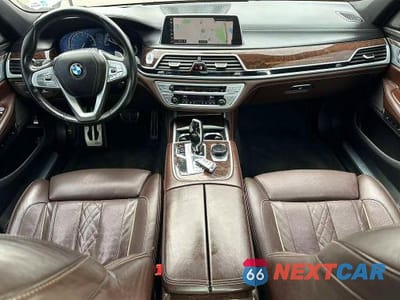 Zdjęcie 6 z 10 samochodu: 2019 BMW 750 XI VIN:WBA7F2C52KB240316 - miniatura