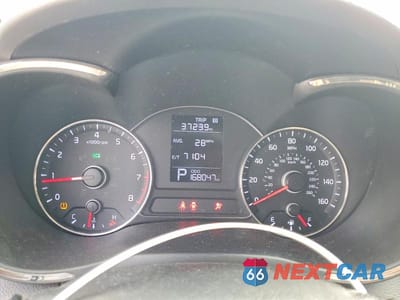 Zdjęcie 9 z 12 samochodu: 2015 KIA FORTE LX VIN:KNAFK4A63F5312580 - miniatura