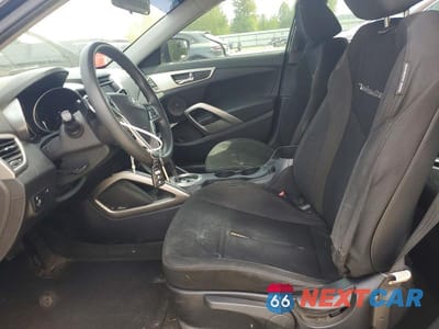 Zdjęcie 7 z 13 samochodu: 2015 HYUNDAI VELOSTER BASE VIN:KMHTC6AD2FU242892 - miniatura