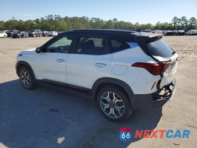 Drugie zdjęcie samochodu z przodu: 2021 KIA SELTOS SX VIN:KNDETCA23M7181803 - miniatura
