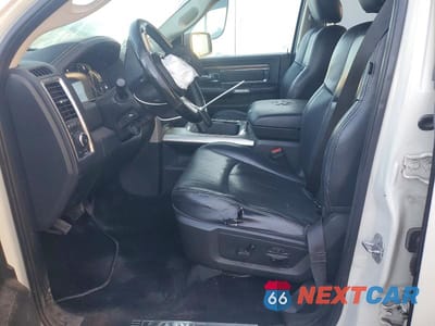 Zdjęcie 7 z 12 samochodu: 2018 RAM 1500 LARAMIE VIN:1C6RR7NM4JS248007 - miniatura