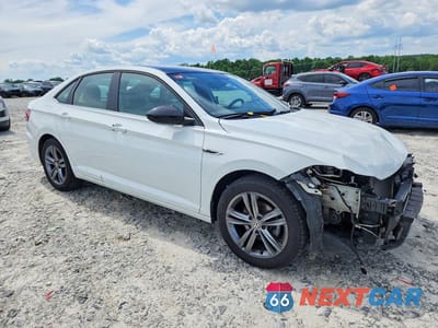 Czwarte zdjęcie samochodu z boku: 2020 VOLKSWAGEN JETTA S VIN:3VWCB7BU7LM064860 - miniatura