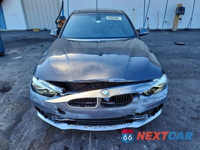 Piąte zdjęcie samochodu w środku: 2017 BMW 320 I VIN:WBA8E1G39HNU15470 - miniatura