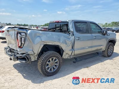 Trzecie zdjęcie samochodu z tyłu: 2026 GMC SIERRA K1500 AT4X VIN:3GTUUFE86TG165333 - miniatura