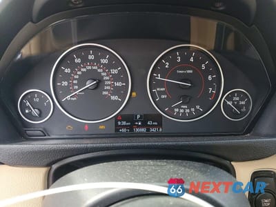 Zdjęcie 9 z 12 samochodu: 2013 BMW 328 XI VIN:WBA3B3C56DF533115 - miniatura