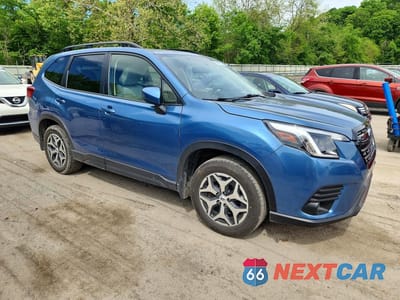 Czwarte zdjęcie samochodu z boku: 2022 SUBARU FORESTER PREMIUM VIN:JF2SKAEC9NH513592 - miniatura
