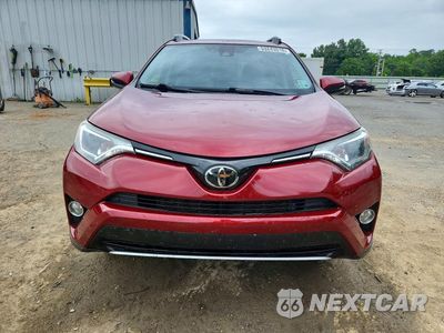 Piąte zdjęcie samochodu w środku: 2018 TOYOTA RAV4 XLE VIN:JTMWFREV8JD114503 - miniatura