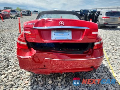Zdjęcie 6 z 12 samochodu: 2011 MERCEDES-BENZ E 350 VIN:WDDKK5GF7BF124640 - miniatura