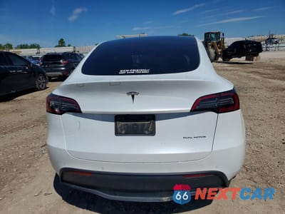 Zdjęcie 6 z 12 samochodu: 2022 TESLA MODEL Y VIN:7SAYGDEE6NA016593 - miniatura