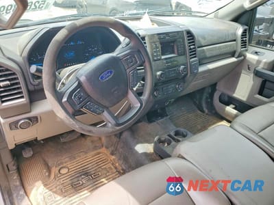 Zdjęcie 8 z 12 samochodu: 2017 FORD F250 SUPER DUTY VIN:1FDBF2A67HED46028 - miniatura