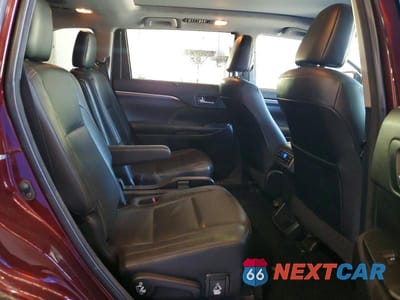 Zdjęcie 11 z 13 samochodu: 2018 TOYOTA HIGHLANDER LIMITED PLATINUM VIN:5TDDZRFH9JS894765 - miniatura
