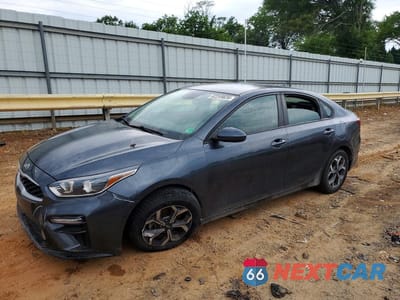 2019 KIA FORTE LXS 3KPF24AD5KE077390 - główne zdjęcie licytacji z USA - miniatura
