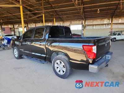 Drugie zdjęcie samochodu z przodu: 2017 NISSAN TITAN S VIN:1N6AA1EKXHN553025 - miniatura