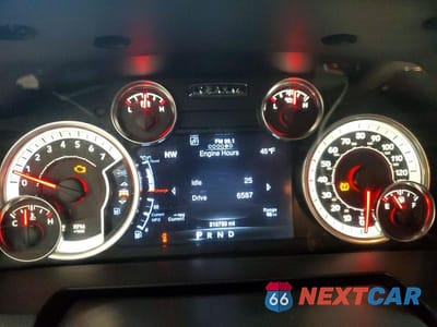 Zdjęcie 9 z 12 samochodu: 2013 RAM 1500 SLT VIN:1C6RR7GT1DS599188 - miniatura
