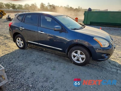 Czwarte zdjęcie samochodu z boku: 2013 NISSAN ROGUE S VIN:JN8AS5MT6DW541240 - miniatura