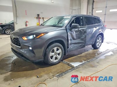 2022 TOYOTA HIGHLANDER LE 5TDBZRBH5NS595034 - główne zdjęcie licytacji z USA - miniatura