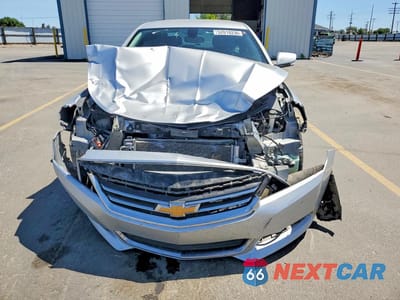 Piąte zdjęcie samochodu w środku: 2017 CHEVROLET IMPALA LT VIN:1G1105SA2HU184863 - miniatura