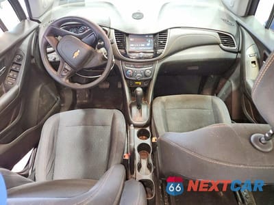 Zdjęcie 8 z 13 samochodu: 2017 CHEVROLET TRAX LS VIN:3GNCJKSB6HL147515 - miniatura