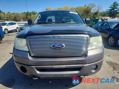 Piąte zdjęcie samochodu w środku: 2006 FORD F150 VIN:1FTRX14W06FA29060 - miniatura