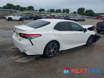Trzecie zdjęcie samochodu z tyłu: 2019 TOYOTA CAMRY HYBRID SE VIN:4T1B21HK8KU512661 - miniatura