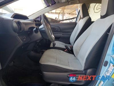 Zdjęcie 7 z 12 samochodu: 2015 TOYOTA PRIUS C ONE VIN:JTDKDTB33F1091600 - miniatura