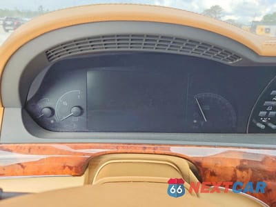 Zdjęcie 9 z 12 samochodu: 2008 MERCEDES-BENZ S 550 VIN:WDDNG71X98A169354 - miniatura