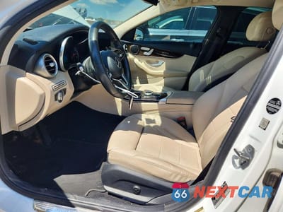 Zdjęcie 7 z 12 samochodu: 2019 MERCEDES-BENZ C 300 VIN:WDDWF8DB3KR516571 - miniatura