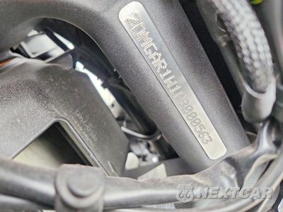 Zdjęcie 9 z 9 samochodu: 2023 DUCATI DIAVEL V4 VIN:ZDMGAR1W1PB000563 - miniatura