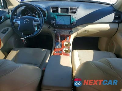 Zdjęcie 8 z 13 samochodu: 2012 TOYOTA HIGHLANDER LIMITED VIN:5TDDK3EH0CS101861 - miniatura