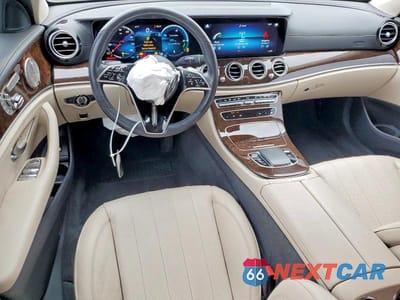 Zdjęcie 8 z 12 samochodu: 2021 MERCEDES-BENZ E 350 VIN:W1KZF8DB0MA967472 - miniatura