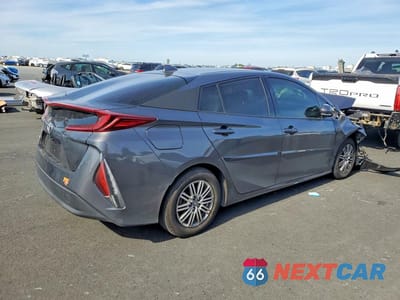Trzecie zdjęcie samochodu z tyłu: 2019 TOYOTA PRIUS PRIME PREMIUM VIN:JTDKARFP6K3113807 - miniatura