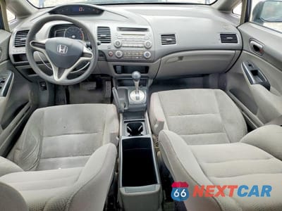Zdjęcie 8 z 12 samochodu: 2010 HONDA CIVIC VP VIN:19XFA1F38AE013716 - miniatura