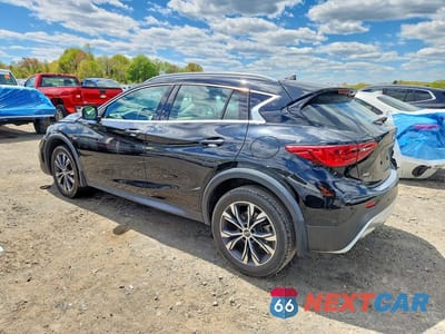Drugie zdjęcie samochodu z przodu: 2018 INFINITI QX30 PREMIUM VIN:SJKCH5CR0JA049933 - miniatura