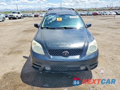 Piąte zdjęcie samochodu w środku: 2003 TOYOTA COROLLA MATRIX XR VIN:2T1KR32E13C099897 - miniatura