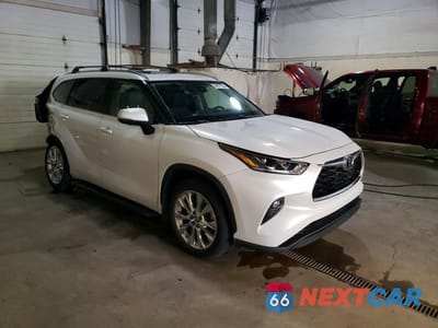 Czwarte zdjęcie samochodu z boku: 2024 TOYOTA HIGHLANDER LIMITED VIN:5TDKDRBH5RS537607 - miniatura
