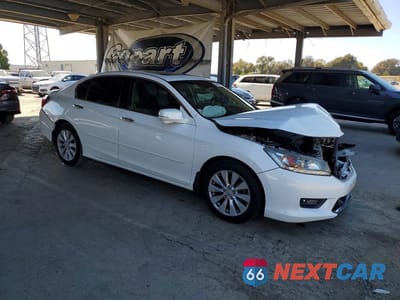 Czwarte zdjęcie samochodu z boku: 2014 HONDA ACCORD TOURING VIN:1HGCR3F94EA036626 - miniatura