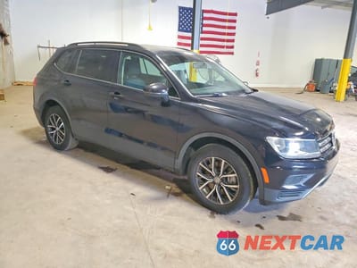 Czwarte zdjęcie samochodu z boku: 2021 VOLKSWAGEN TIGUAN S VIN:3VV1B7AX9MM115686 - miniatura