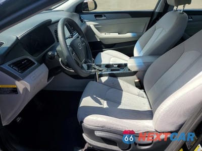 Zdjęcie 7 z 12 samochodu: 2017 HYUNDAI SONATA HYBRID SE VIN:KMHE24L16HA052181 - miniatura