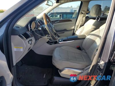 Zdjęcie 7 z 13 samochodu: 2013 MERCEDES-BENZ GL 550 4MATIC VIN:4JGDF7DE3DA128081 - miniatura