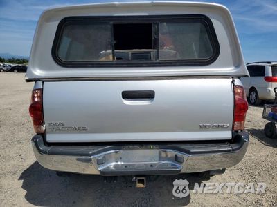 Zdjęcie 6 z 12 samochodu: 2006 TOYOTA TACOMA DOUBLE CAB VIN:5TELU42N36Z312470 - miniatura