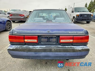 Zdjęcie 6 z 12 samochodu: 1991 TOYOTA CAMRY LE VIN:JT2SV22E0M3461047 - miniatura