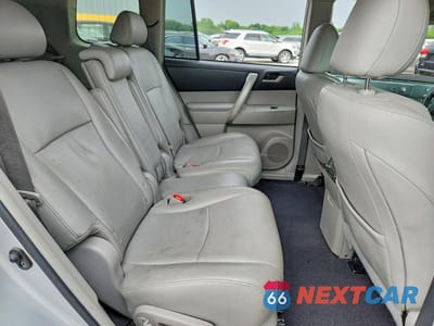 Zdjęcie 11 z 13 samochodu: 2012 TOYOTA HIGHLANDER SE VIN:5TDBK3EH0CS137881 - miniatura